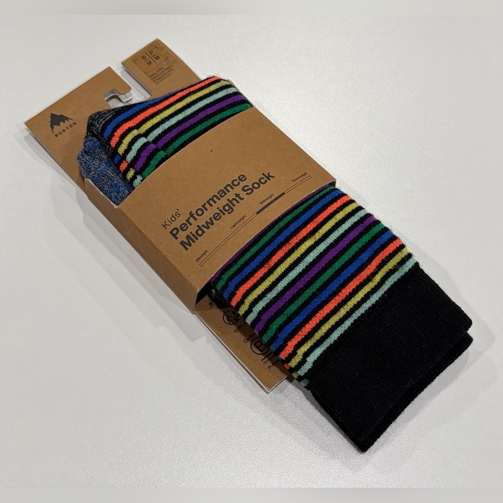 Burton Kids' Small Med Performance Midweight Socks Black NWT S/M Ski Snowboard